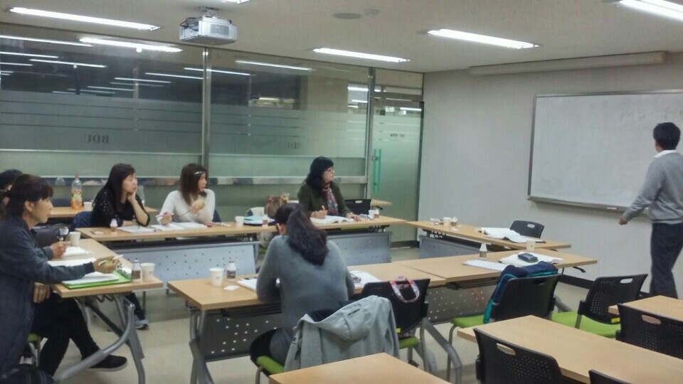 20170406 보행 특강 사진.jpg